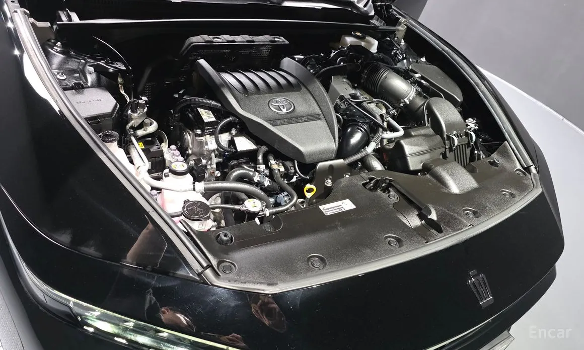 Toyota Crown 2023 2.4 4WD Dual Boost HYbrid