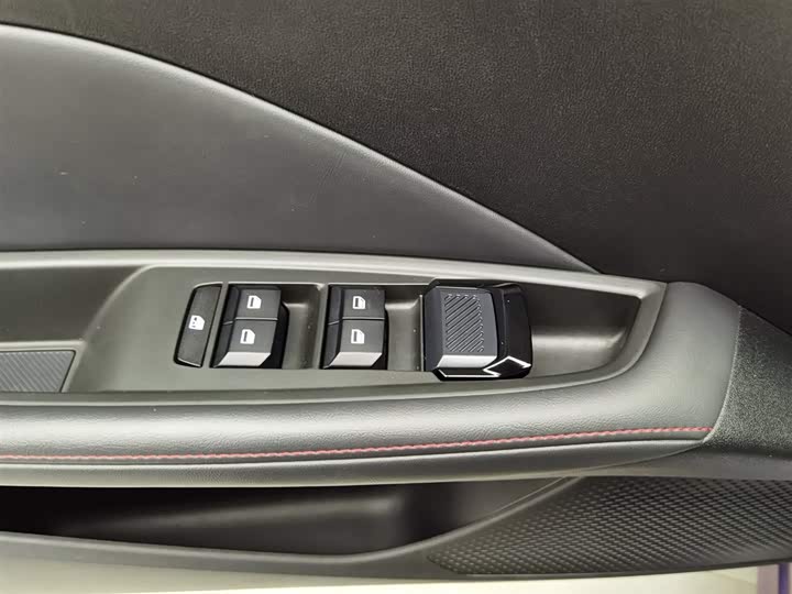 Фото 9 - MG Motor 5