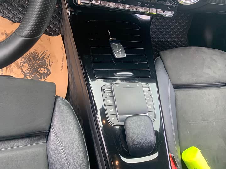 Фото 9 - Mercedes-Benz A-Class