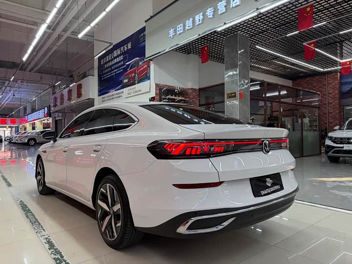Volkswagen Lamando L 2022 2022款 凌渡L 280TSI DSG酷辣版
