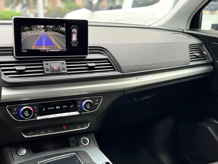 Audi Q5L 2020 2020款 改款 40 TFSI 荣享时尚型