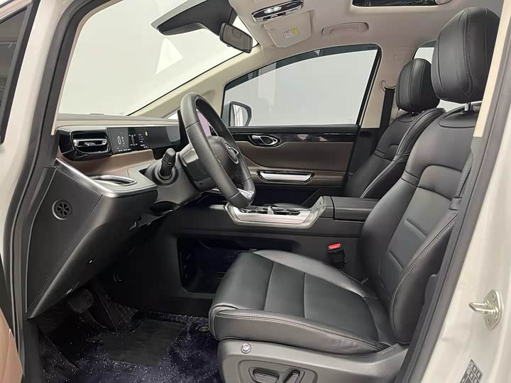 2024 GAC Trumpchi E8
