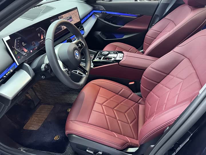 Фото 4 - BMW 5 Series