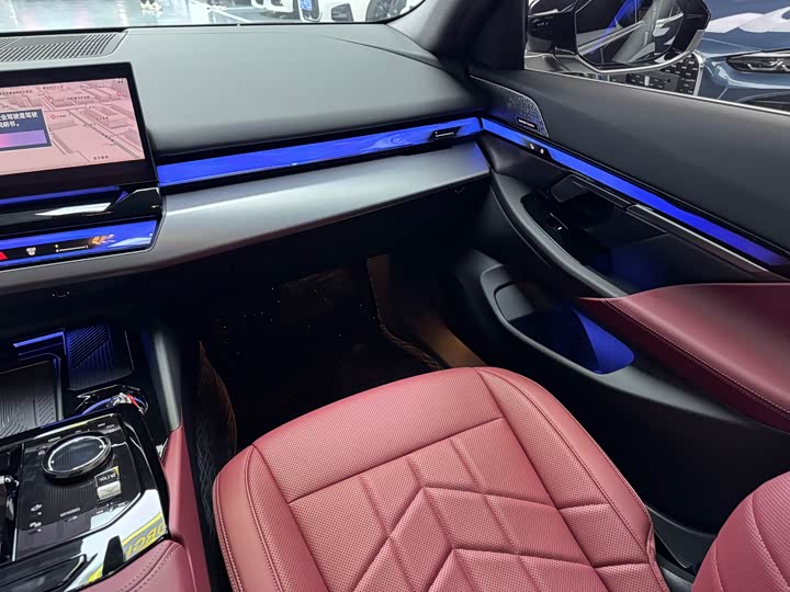 Фото 8 - BMW 5 Series