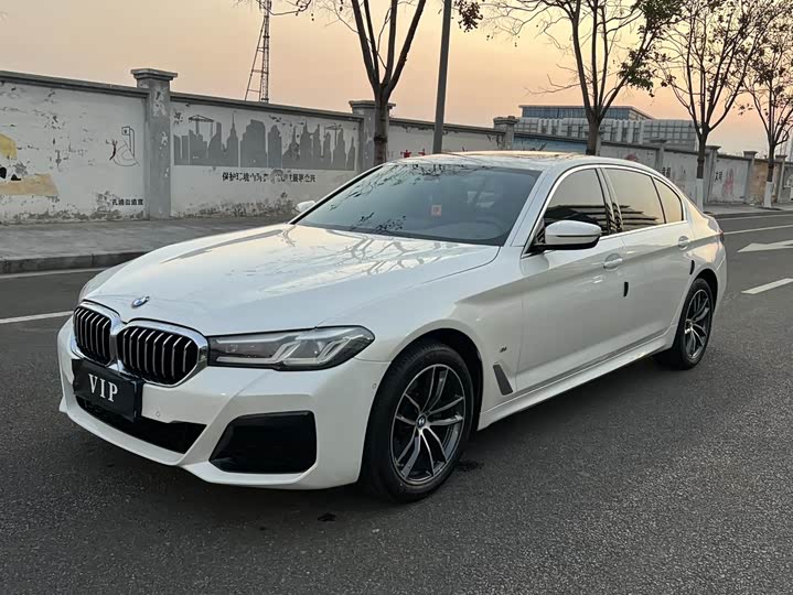 Фото 1 - BMW 5 Series