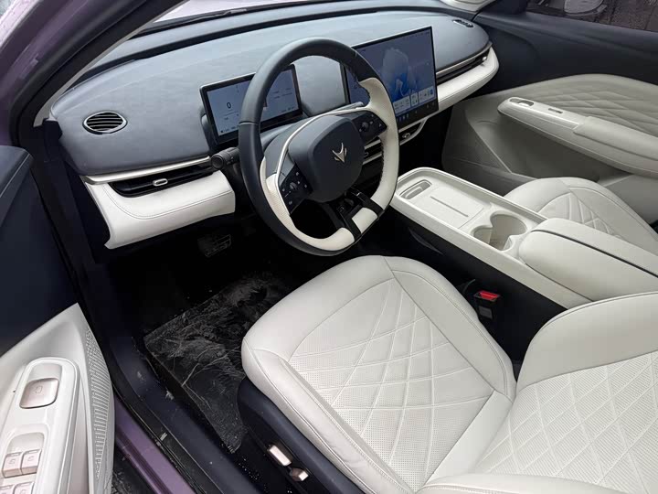 2025 BAIC Arcfox T1