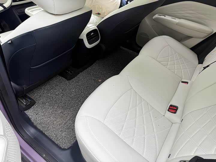 2025 BAIC Arcfox T1