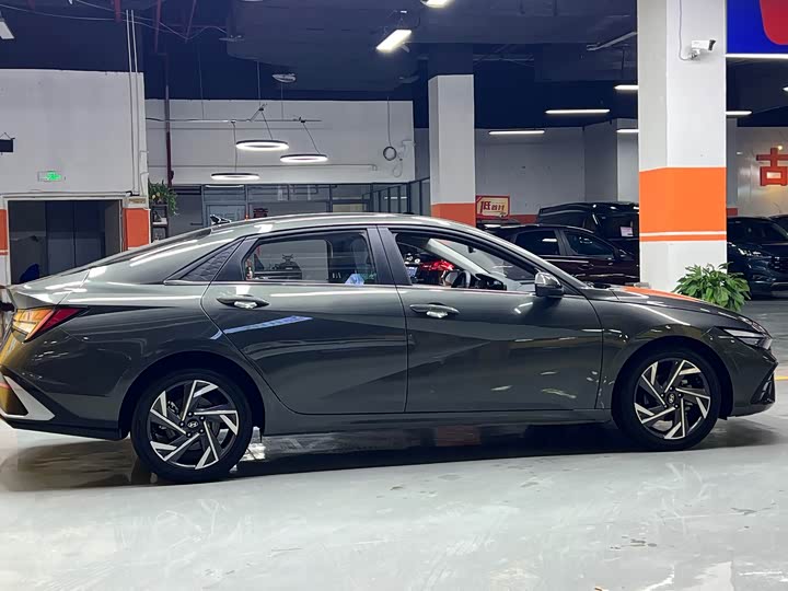 Hyundai Elantra N line 2023 2023款 1.5L CVT LUX尊贵版