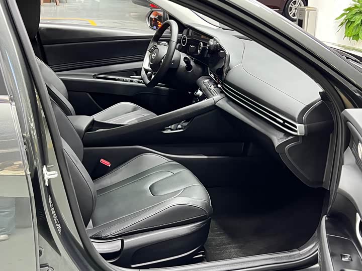 Hyundai Elantra N line 2023 2023款 1.5L CVT LUX尊贵版