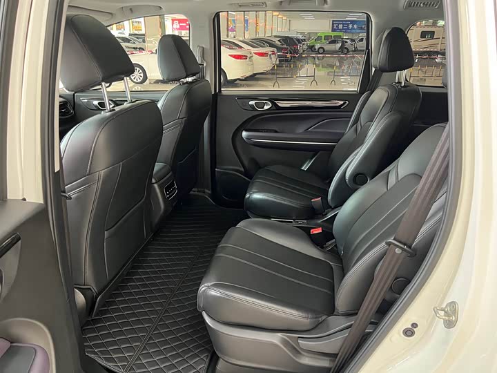 GAC Trumpchi M6 2025 2025款 MAX 270T WDCT 豪华版