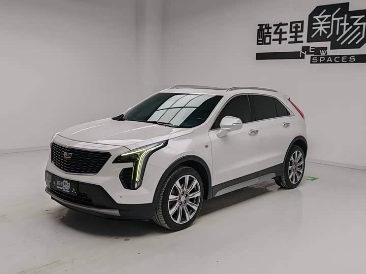 Фото 1 - Cadillac XT4