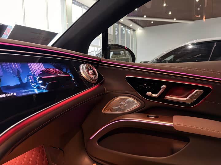 Photo 4 - Mercedes-Benz EQS