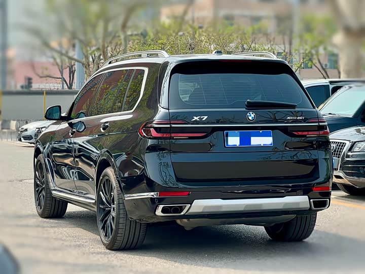 BMW X7 2023 2023款 xDrive40i 领先型豪华套装