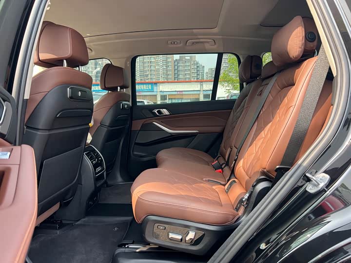 BMW X7 2023 2023款 xDrive40i 领先型豪华套装