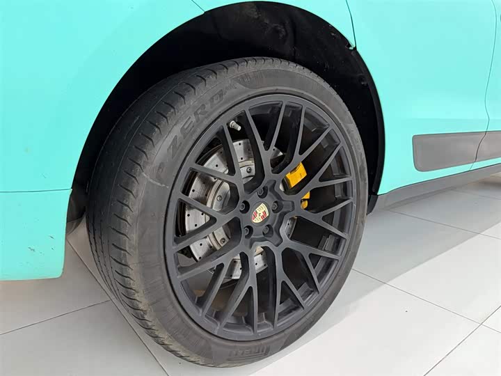 صورة 9 - Porsche Macan