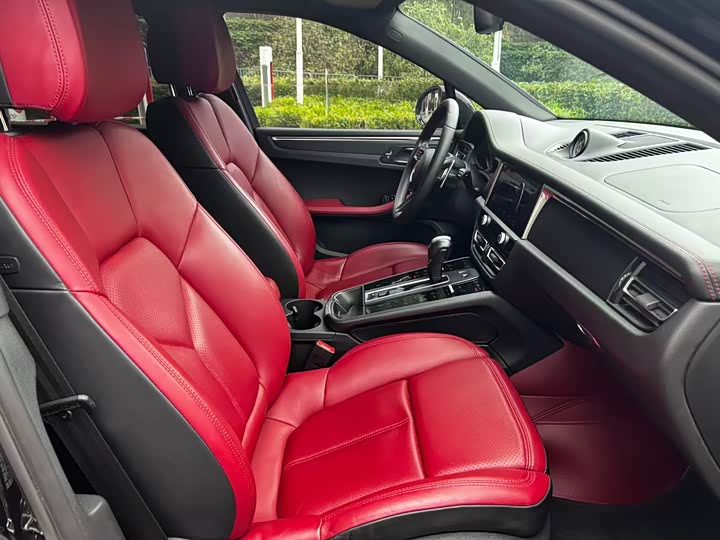 Фото 8 - Porsche Macan