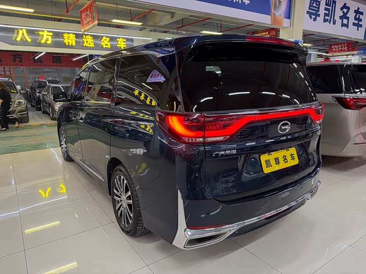 Фото 4 - GAC Trumpchi M8