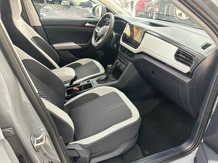 Volkswagen Tharu 2026 2026款 新锐 1.5L 锐进版