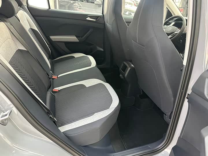 Volkswagen Tharu 2026 2026款 新锐 1.5L 锐进版