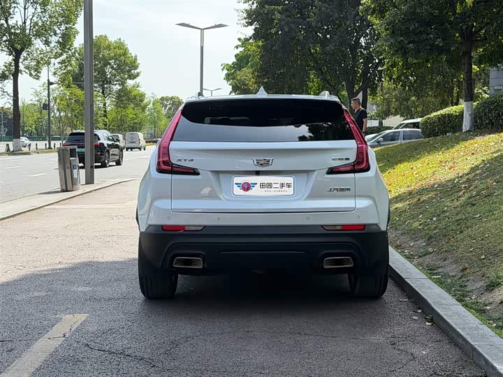 Фото 5 - Cadillac XT4