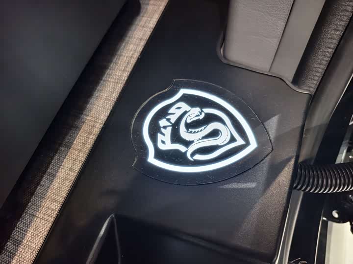 Toyota Granvia 2026 2026款 2.5L混动 尊爵MAX四驱版