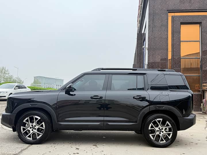 BAIC Beijing BJ30 2026 2026款 旅行家 1.5T 混动标准版
