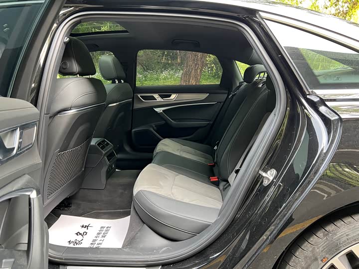 Audi A6L 2024 2024款 40 TFSI 豪华动感型
