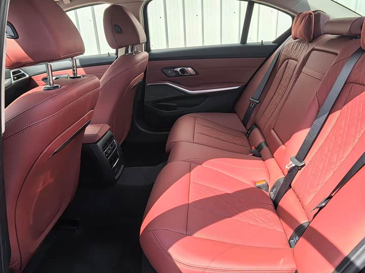 BMW 3 Series 2025 2025款 330Li M运动曜夜套装