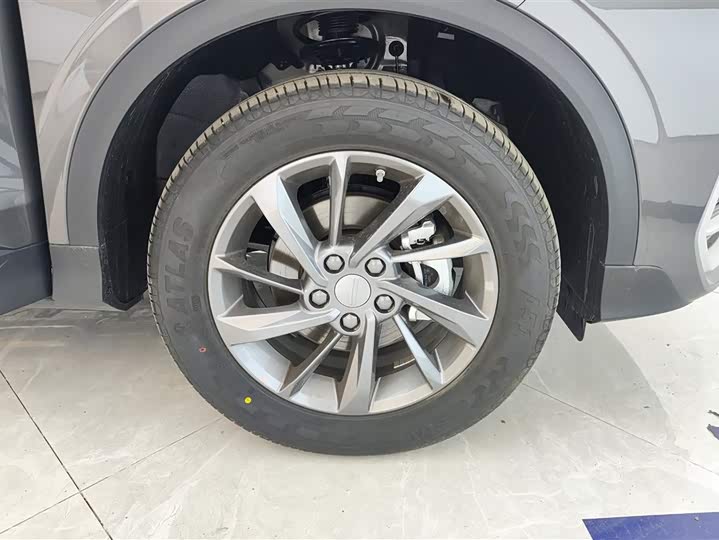 Geely Coolray 2025 2025款 缤越L 1.5TD DCT 星钻