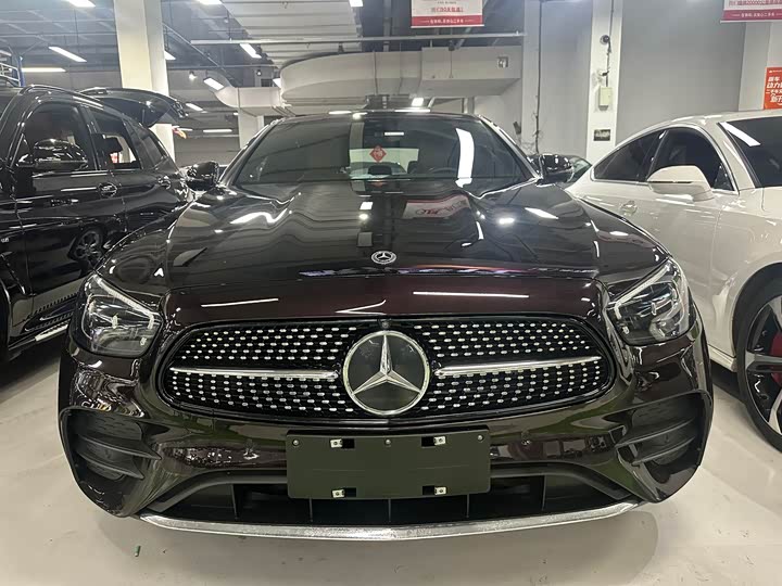Фото 2 - Mercedes-Benz E-Class