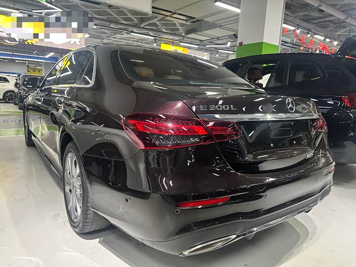 Фото 6 - Mercedes-Benz E-Class