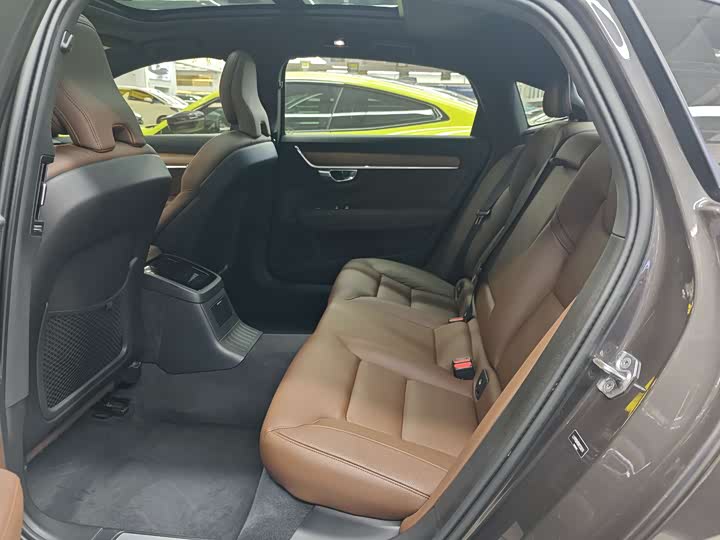 Фото 6 - Volvo S90 Hybrid