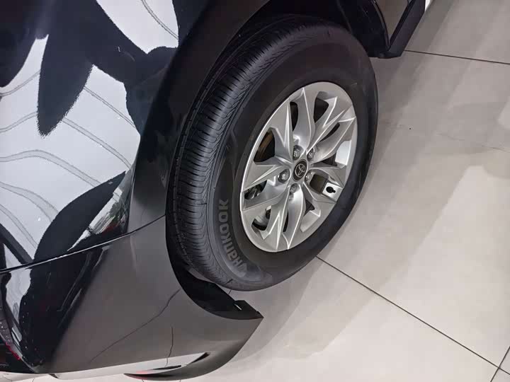 Toyota Granvia 2026 2026款 2.5L混动 尊贵PLUS四驱版