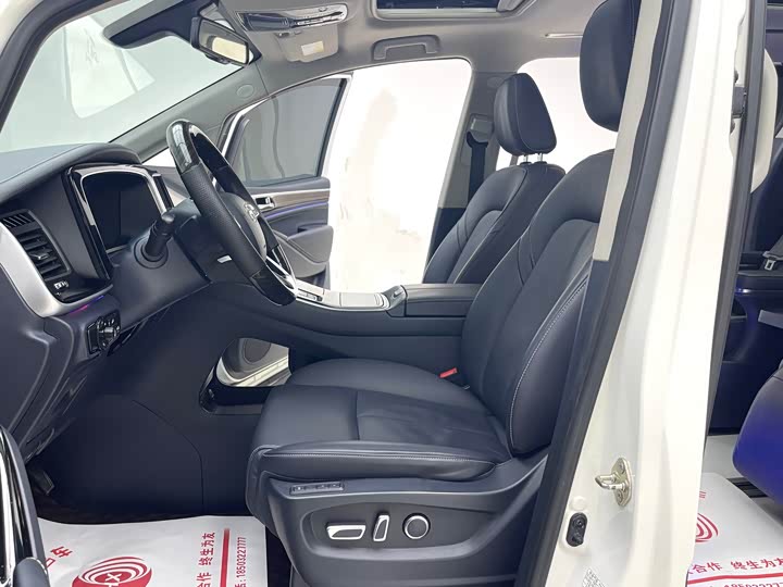 GAC Trumpchi M8 2021 2021款 领秀系列 390T 至尊版