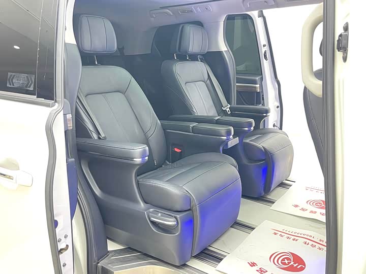 GAC Trumpchi M8 2021 2021款 领秀系列 390T 至尊版