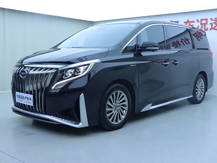 Фото 1 - GAC Trumpchi M8