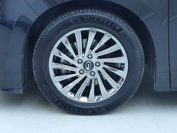 Фото 4 - GAC Trumpchi M8