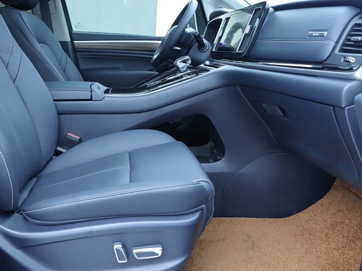 Фото 7 - GAC Trumpchi M8