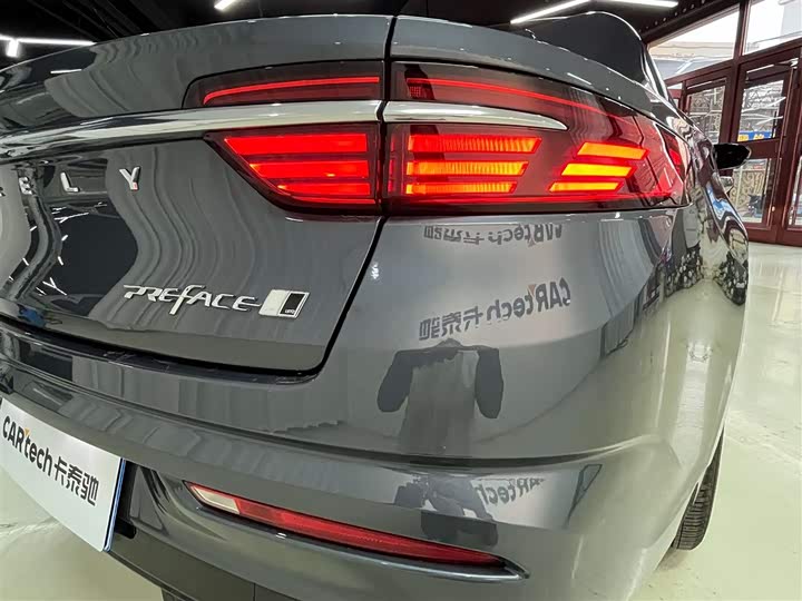 Фото 9 - Geely Preface
