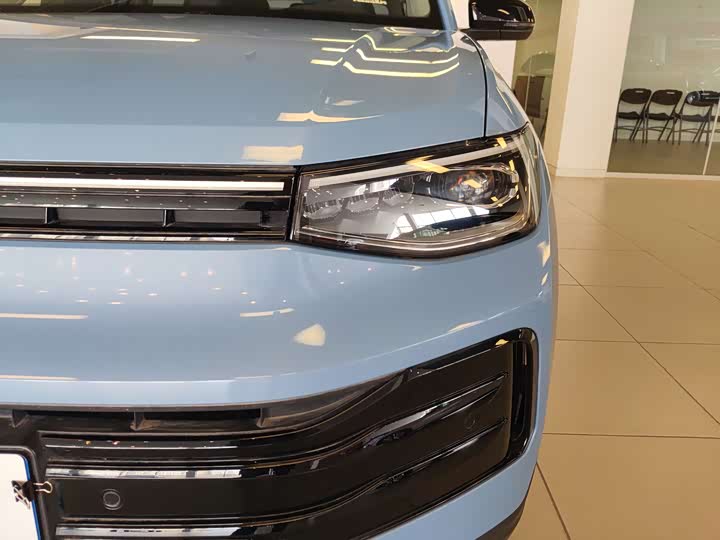 Volkswagen Tharu 2025 2025款 新锐 300TSI 锐享版