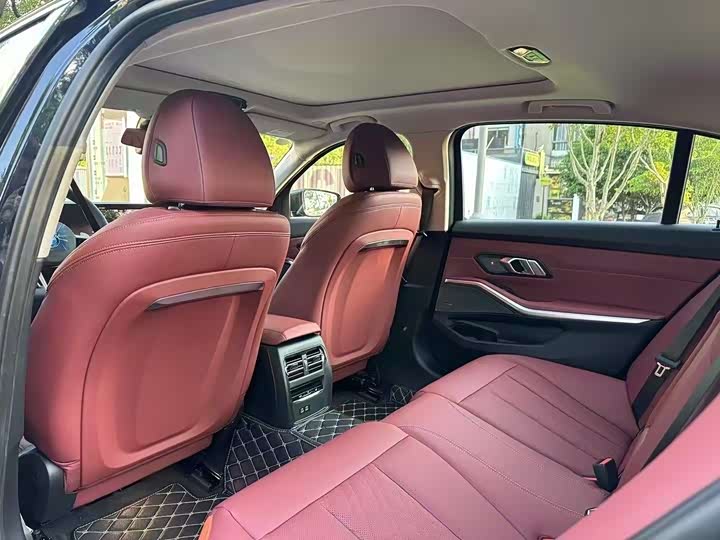 BMW 3 Series 2025 2025款 330Li M运动曜夜套装