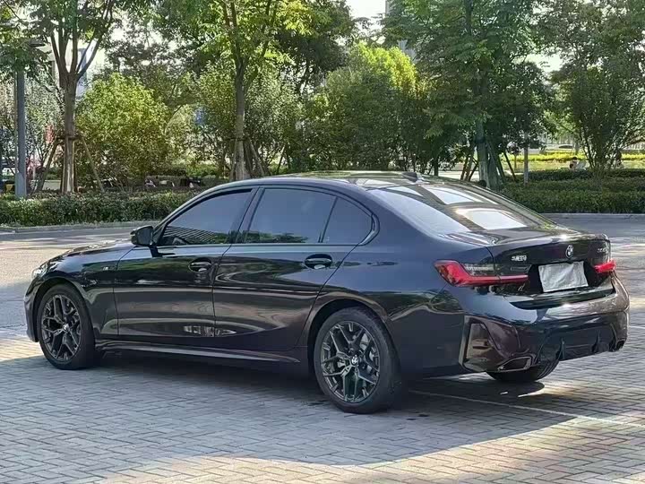 BMW 3 Series 2025 2025款 330Li M运动曜夜套装