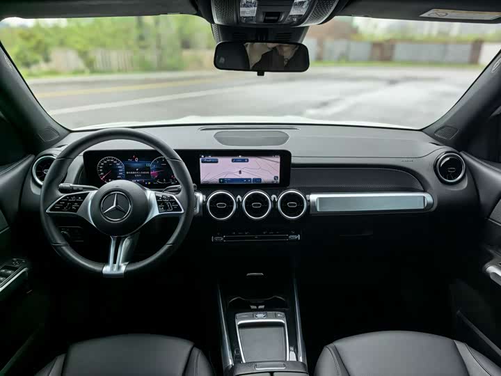 Фото 6 - Mercedes-Benz GLB-Class