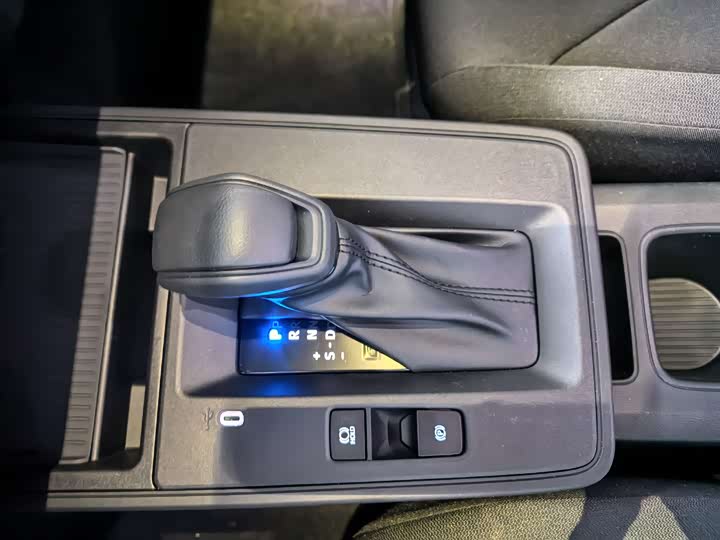 Toyota Corolla Cross 2026 2026款 2.0L 智能电混双擎 先锋版