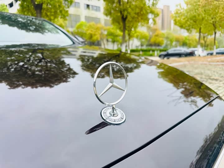 Фото 6 - Mercedes-Benz E-Class