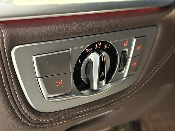 Zdjęcie 7 - BMW 7 Series