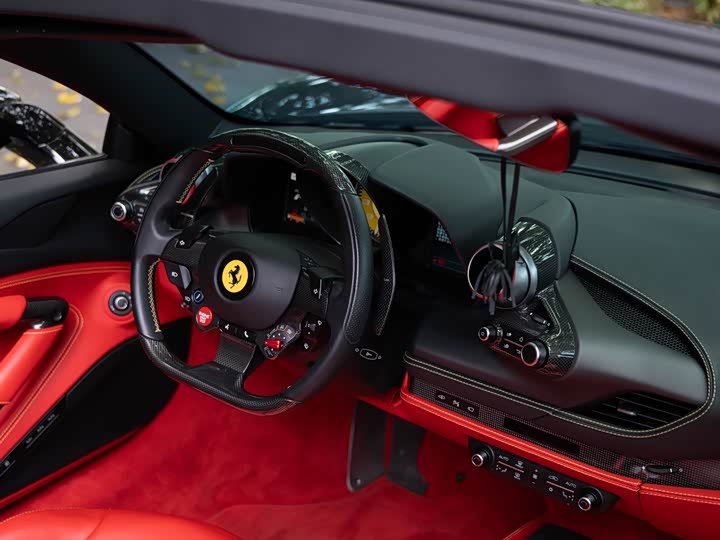 2020 Ferrari F8