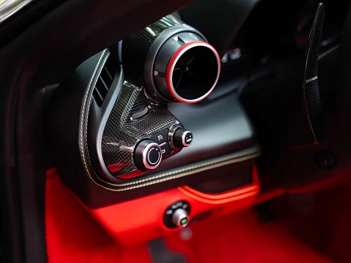Ferrari F8 2020 2020款 Spider 3.9T V8