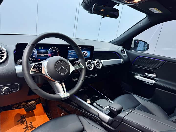 Фото 8 - Mercedes-Benz GLB-Class