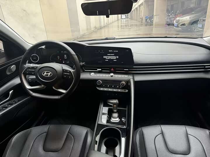 Hyundai Elantra N line 2023 2023款 1.5L CVT LUX尊贵版